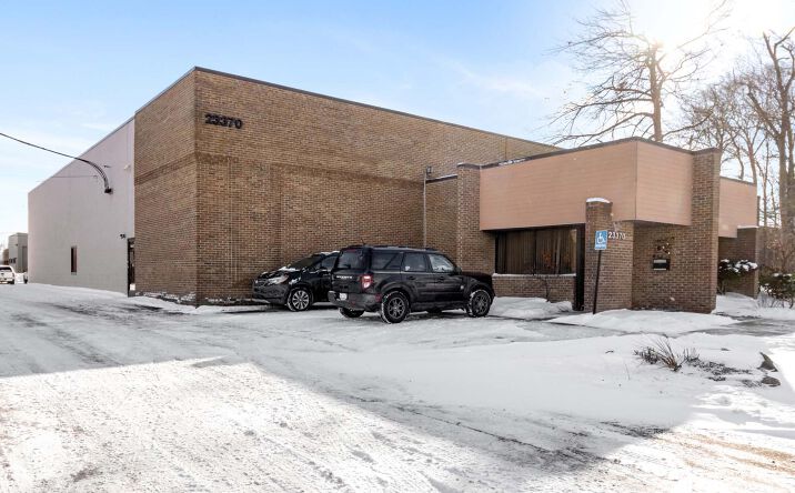 Pictures of Retail, Industrial property located at 23370 Commerce Drive, Farmington Hills, MI 48335 for lease - image #1