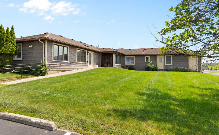 Pictures of Office, Special Purpose property located at 2640 Ridgeway Ave, Rochester, NY 14626 for lease - image #1