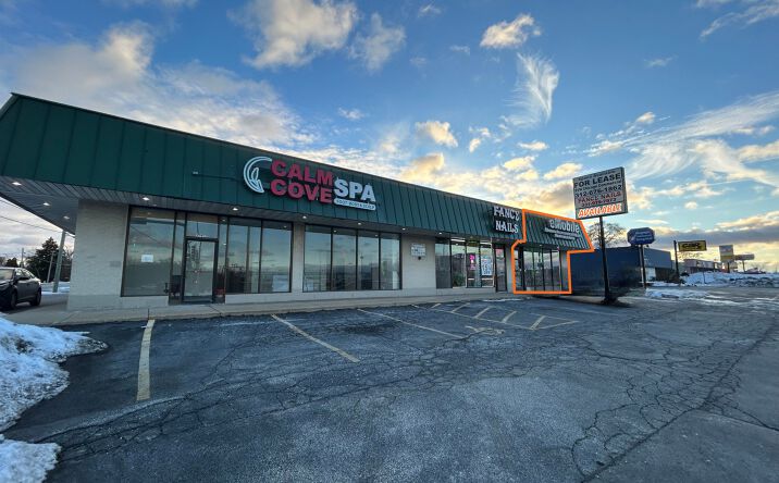 Pictures of Retail, Office property located at 383 E North Ave, Villa Park, IL 60181 for lease - image #1