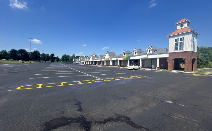 Pictures of Retail, Restaurant property located at 4064 OH-43, Kent, OH 44240 for lease - image #1
