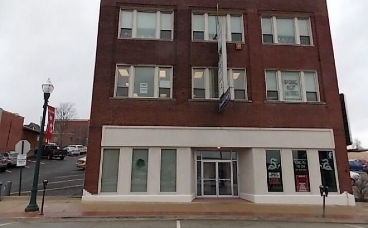 Pictures of Retail, Office property located at 31 E Chestnut St, Washington, PA 15301 for lease - image #1