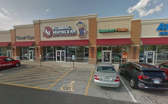 Pictures of Retail, Restaurant, Office property located at 1715 Bradford Ln, Normal, IL 61761 for lease - image #1