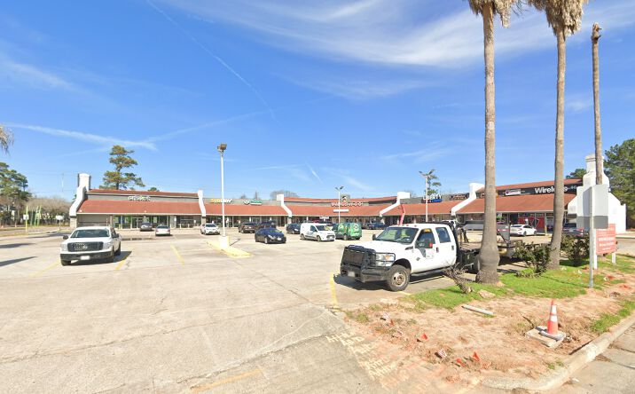 Pictures of Retail property located at 12611 Woodforest Blvd, Houston, TX 77015 for lease - image #1