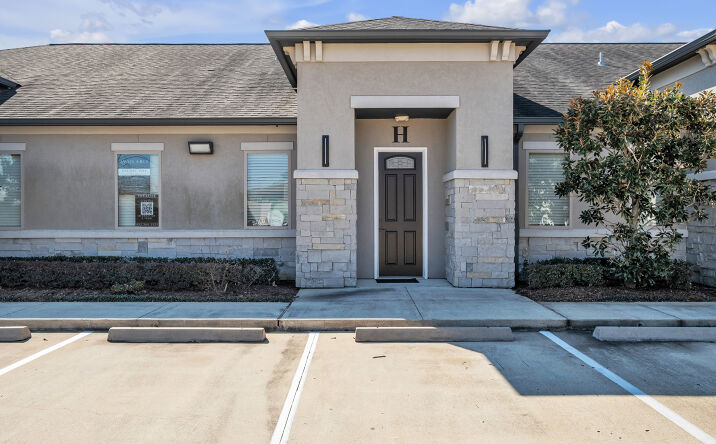 Pictures of Office property located at 12246 Queenston Blvd, Houston, TX 77095 for lease - image #1