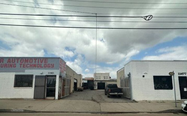 Pictures of Industrial property located at 11477-11483 Vanowen St, Los Angeles, CA 91605 for lease - image #1