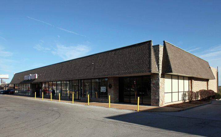 Pictures of Retail property located at 4210 - 4330 S Broadway, St, Saint Louis, MO 63111 for lease - image #1