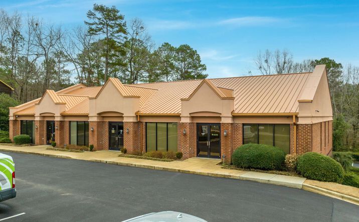Pictures of Office property located at 2477 Valleydale Rd, Birmingham, AL 35244 for lease - image #1