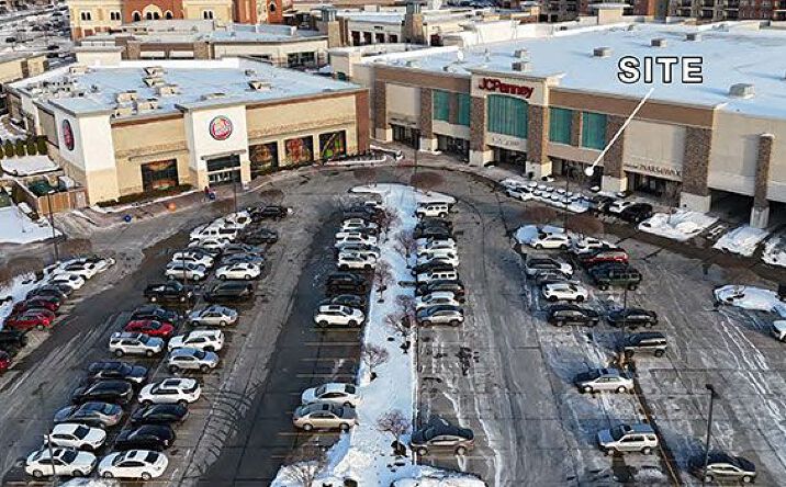 Pictures of Retail property located at 6917 W 135th St, Overland Park, KS 66223 for lease - image #1