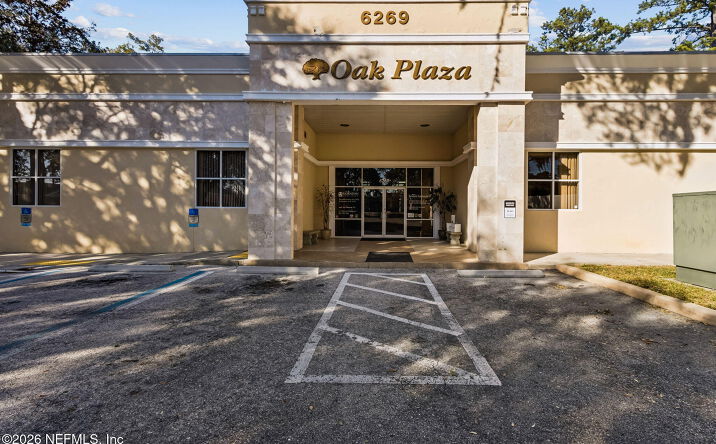 Pictures of Office property located at 6269 BEACH Boulevard 4, Jacksonville, FL 32216 for lease - image #1