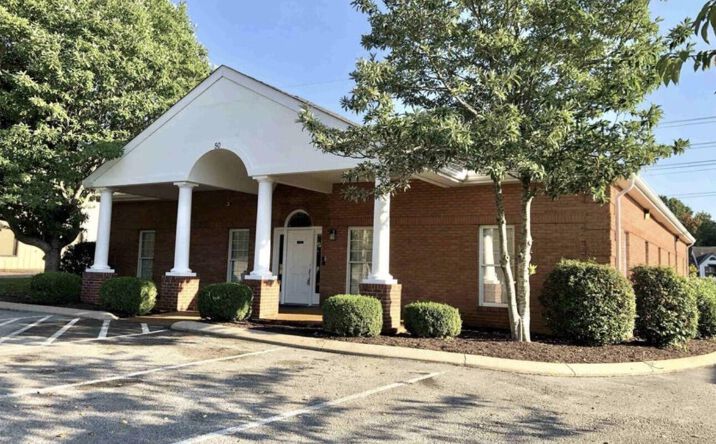 Pictures of Office property located at 50 Volunteer Boulevard, Jackson, TN 38305 for lease - image #1