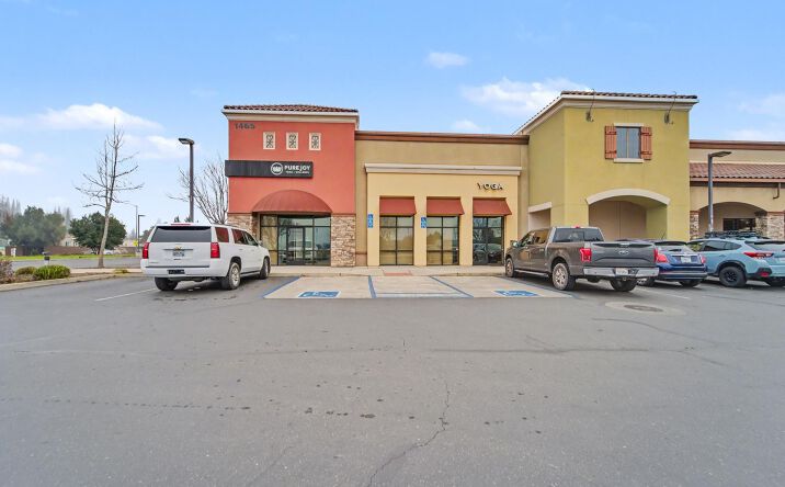 Pictures of Retail, Office property located at 1465 Tharp Rd, Yuba City, CA 95993 for lease - image #1
