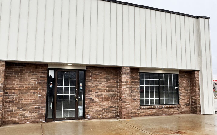 Pictures of Retail property located at 1791 W Columbia Ave, Battle Creek, MI 49015 for lease - image #1