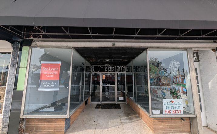 Pictures of Retail, Office, Restaurant property located at 36 W Main St, Thomasville, NC 27360 for lease - image #1