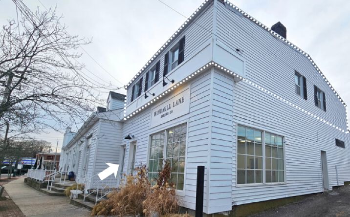 Pictures of Office property located at 15 Windmill Ln, Southampton, NY 11968 for lease - image #1