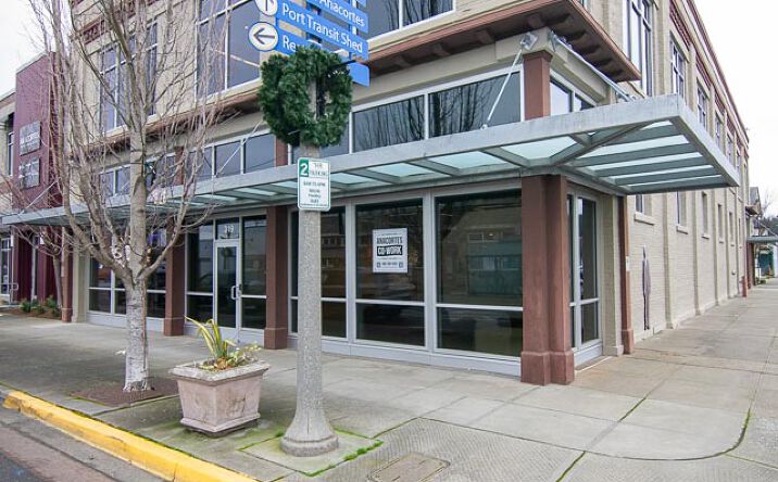 Pictures of Office property located at 317 Commercial Ave, Anacortes, WA 98221 for lease - image #1