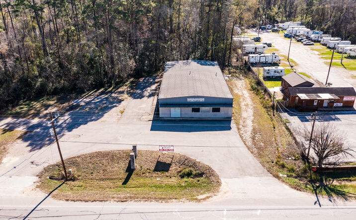 Pictures of Retail, Industrial, Office property located at 24090 FM 1485, New Caney, TX 77357 for lease - image #1