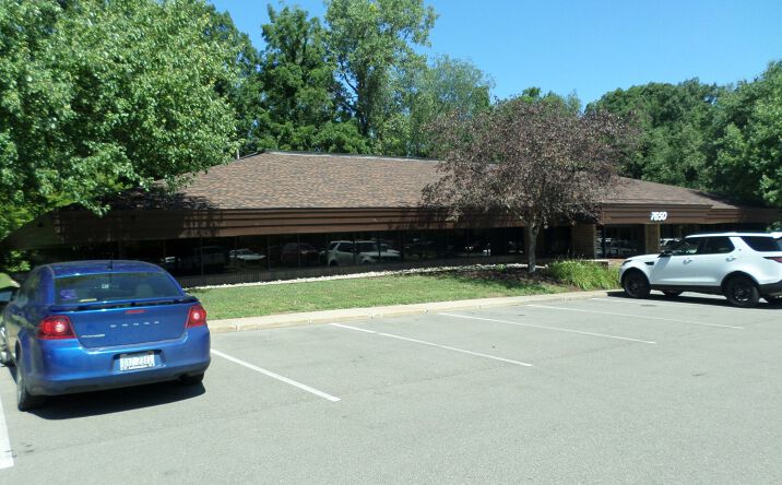 Pictures of Office property located at 7650 Dixie Hwy, Village of Clarkston, MI 48346 for lease - image #1