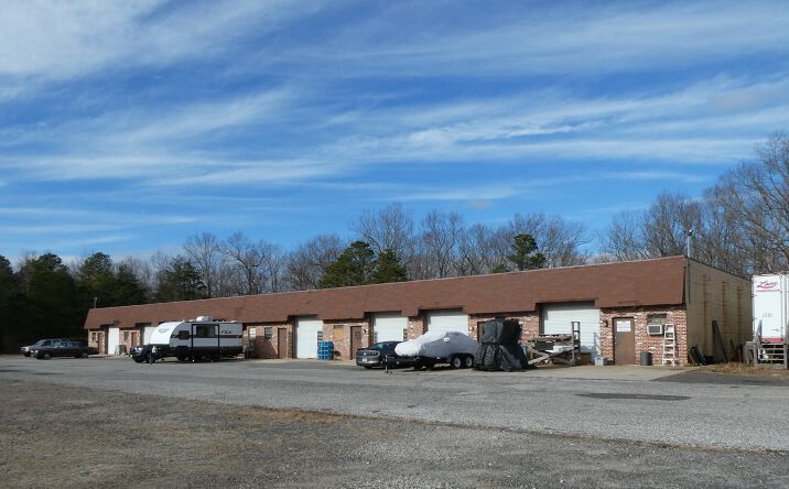 Pictures of Industrial property located at 425 N Grove St, Berlin, NJ 08009 for lease - image #1