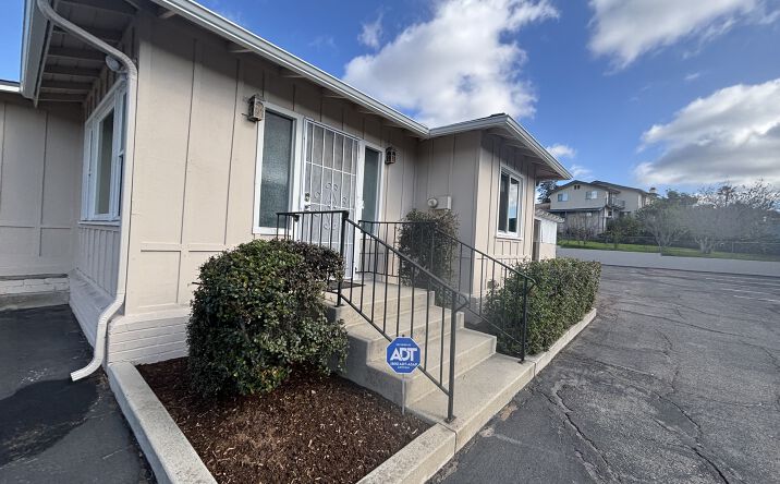 Pictures of Office, Special Purpose, Retail property located at 626 Civic Center Dr, Vista, CA 92084 for lease - image #1