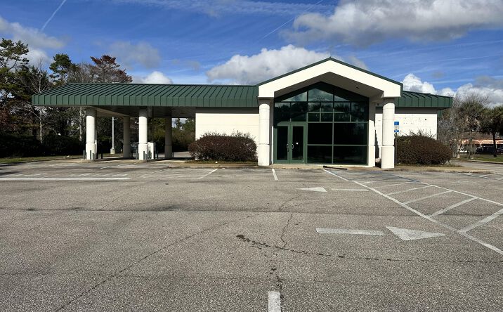 Pictures of Retail, Office property located at 2906 Kerry Forest Pkwy, Tallahassee, FL 32309 for lease - image #1