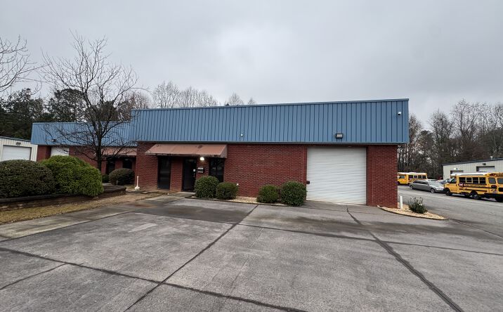 Pictures of Industrial property located at 7508 Southlake Pkwy, Jonesboro, GA 30236 for lease - image #1