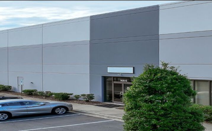 Pictures of Industrial property located at 1430 West Pointe Drive, Charlotte, NC 28214 for lease - image #1