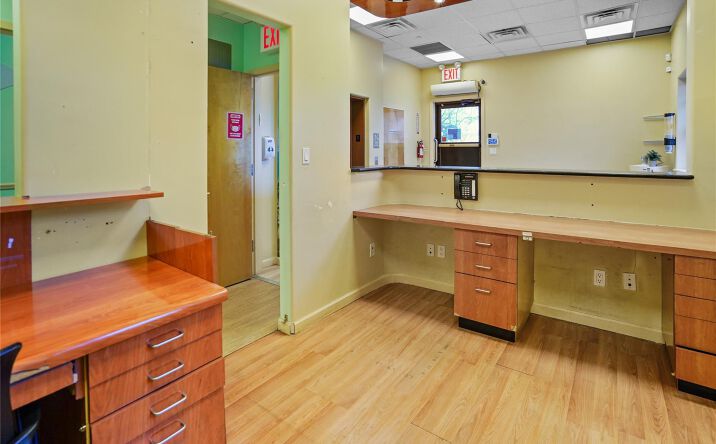Pictures of Office property located at 16040 78th Road 200, New York, NY 11366 for lease - image #1