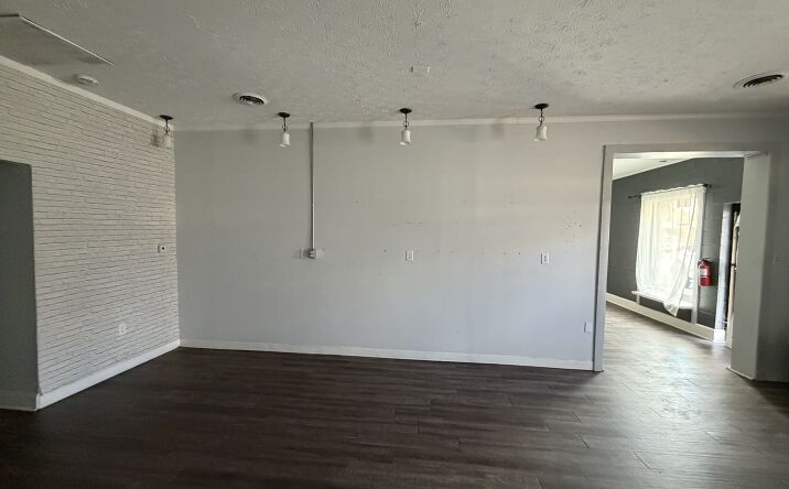 Pictures of Retail, Office, Special Purpose property located at 2235 Dietz Rd, Ringgold, GA 30736 for lease - image #1