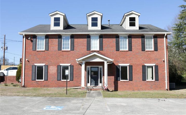Pictures of Special Purpose, Restaurant, Retail property located at 6519 Spring, Douglasville, GA 30134 for lease - image #1
