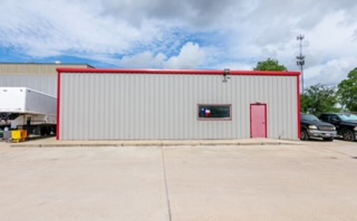 Pictures of Industrial, Office property located at 6456 Cunningham Rd, Houston, TX 77041 for lease - image #1