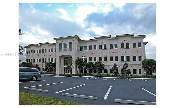 Pictures of Office property located at 2893 Executive Park Dr # 125, Weston, FL 33331 for lease - image #1