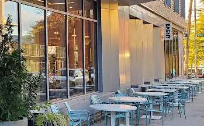 Pictures of Retail, Restaurant property located at 30-77 Vernon Blvd, New York, NY 11102 for lease - image #1