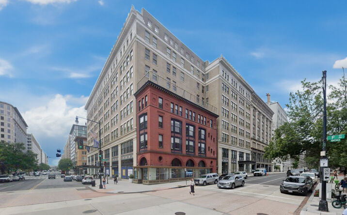 Pictures of Retail property located at 1001 F St NW, Washington, DC 20004 for lease - image #1