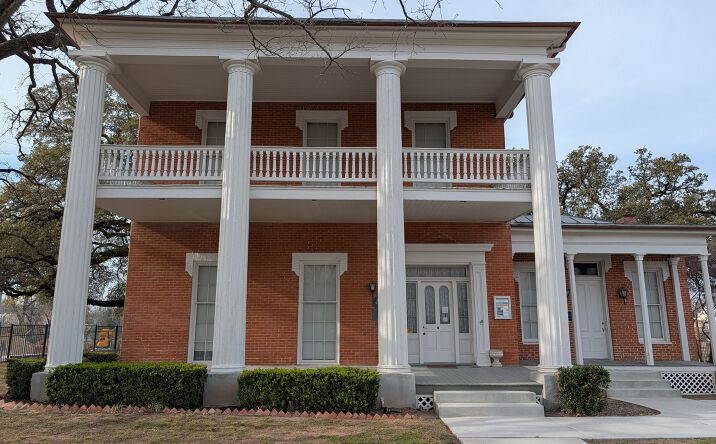 Pictures of Office property located at 407 Columbus Ave, Waco, TX 76701 for lease - image #1