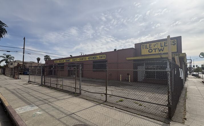 Pictures of Retail property located at 5700 S Western Ave, Los Angeles, CA 90062 for lease - image #1