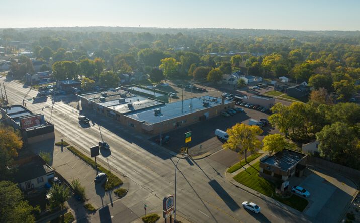 Pictures of Retail property located at 1509 E 10th St, Sioux Falls, SD 57103 for lease - image #1