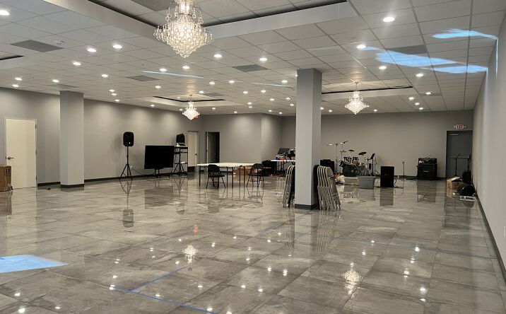 Pictures of Retail, Office, Restaurant property located at 7601 W Sam Houston Pkwy S, Houston, TX, USA, Houston, TX 77072 for lease - image #1