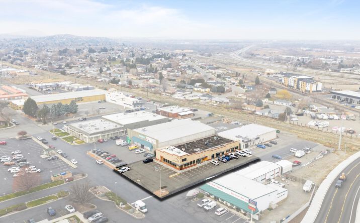 Pictures of Retail property located at 8318 W Gage Blvd, Kennewick, WA 99336 for lease - image #1
