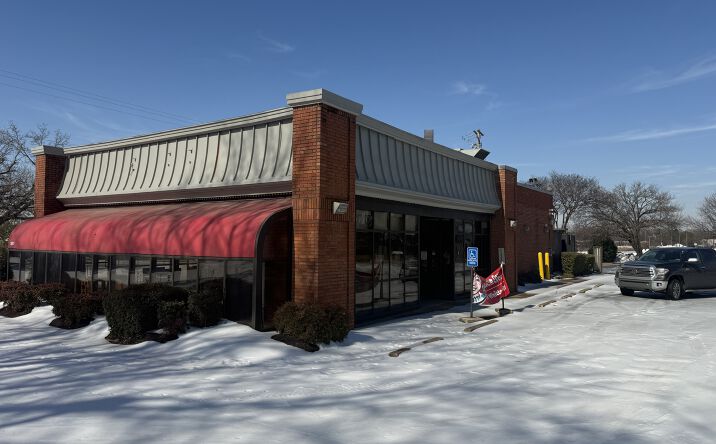 Pictures of Restaurant property located at 6146 Macon Rd, Memphis, TN 38134 for lease - image #1