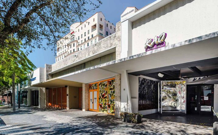 Pictures of Retail, Restaurant property located at 127 Miracle Mile, Coral Gables, FL 33134 for lease - image #1
