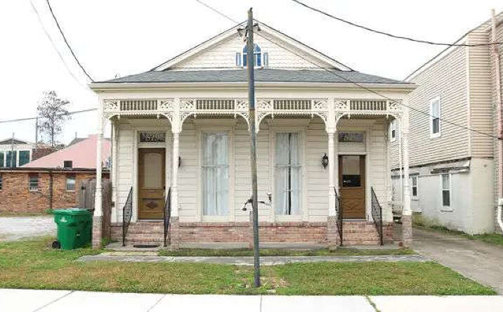 Pictures of Office property located at 819 4th St, Gretna, LA 70053 for lease - image #1