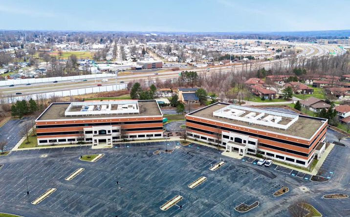 Pictures of Office property located at 6085 Parkland Blvd, Mayfield Heights, OH 44124 for lease - image #1