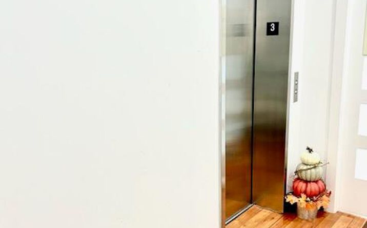 Pictures of Office property located at 3256 Steinway Street 3rd Floor (Right Side), New York, NY 11103 for lease - image #1