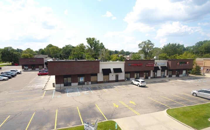 Pictures of Retail property located at 3271-3299 Rochester Rd, Troy, MI 48083 for lease - image #1