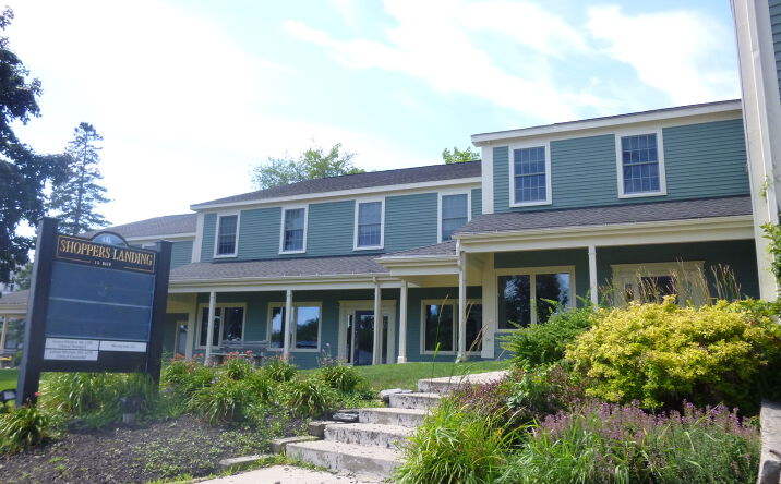 Pictures of Office property located at 15 Main St, Freeport, ME 04032 for lease - image #1