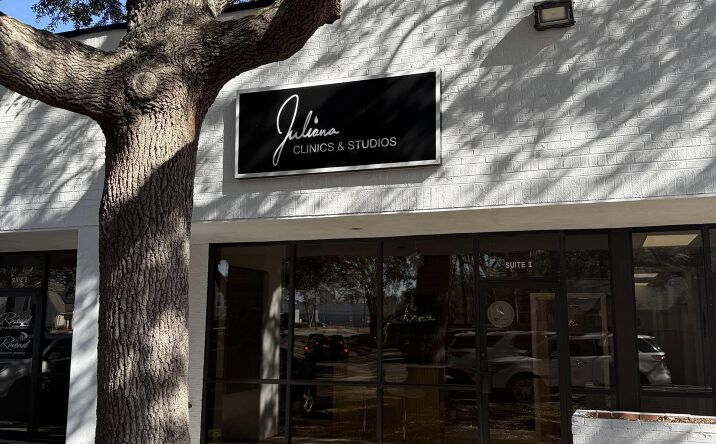 Pictures of Office, Special Purpose property located at 1051 Johnnie Dodds Blvd, Mt Pleasant, SC 29464 for lease - image #1
