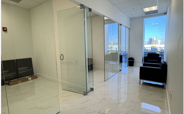 Pictures of Office property located at 20200 W Dixie Hwy, Miami, FL 33180 for lease - image #1