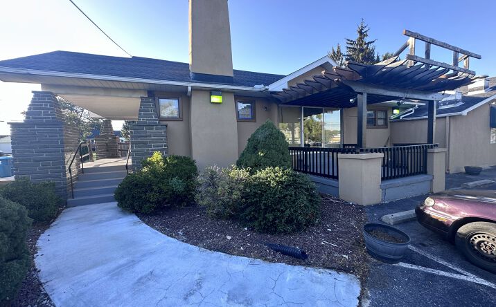 Pictures of Retail, Office, Restaurant property located at 2115 Stefko Blvd, Bethlehem, PA 18017 for lease - image #1