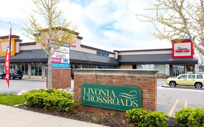 Pictures of Retail, Office, Restaurant property located at 11516 Middlebelt Rd, Livonia, MI 48150 for lease - image #1