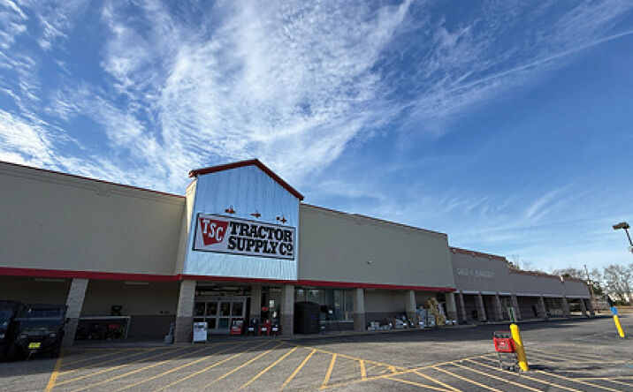 Pictures of Retail property located at 1317 Elm St W, Hampton, SC 29924 for lease - image #1